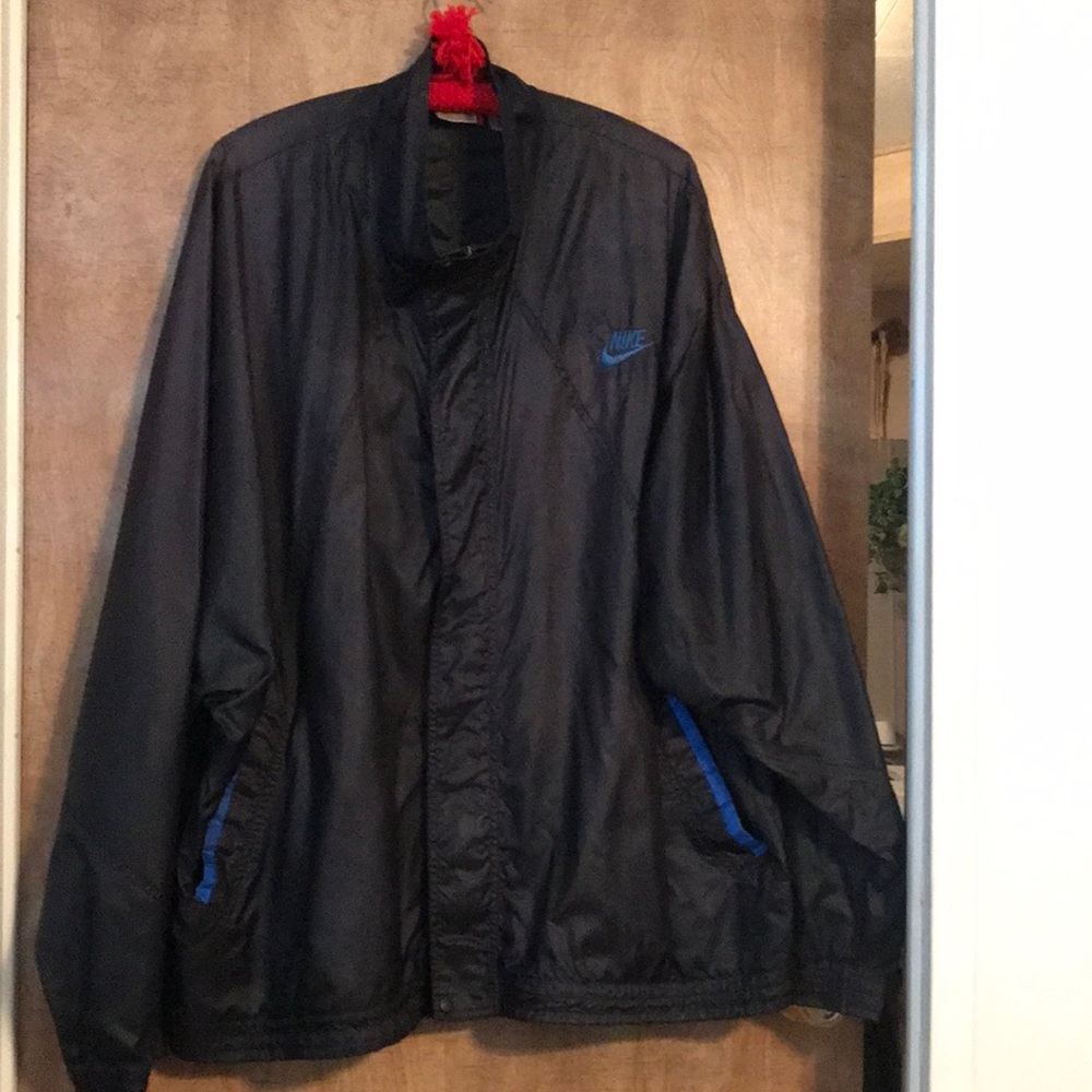 EUC Nike Windbreaker
